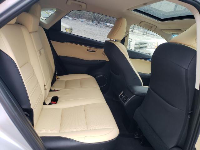 JTJYARBZ0J2090947 - 2018 LEXUS NX 300 BASE 银色 照片 11