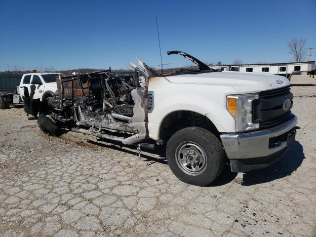 1FT8W3B67HED26106 - 2017 FORD F350 SUPER DUTY WHITE photo 4