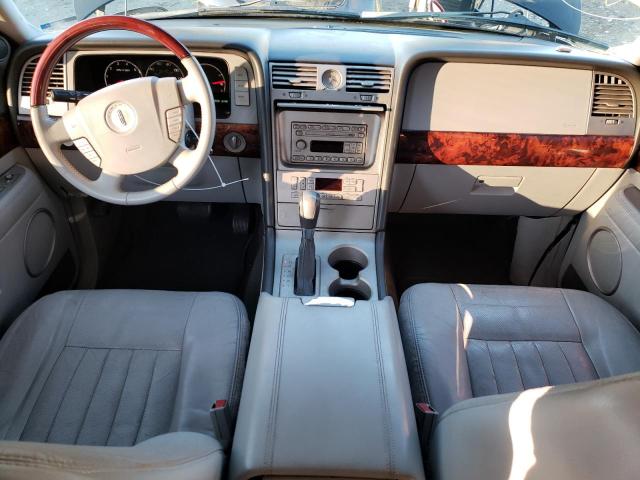 5LMFU28R94LJ28098 - 2004 LINCOLN NAVIGATOR 黑色 照片 8