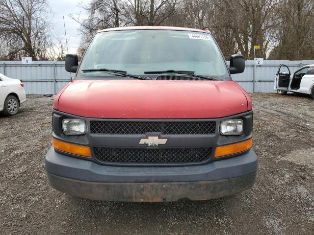 1GCZGGDAXA1109561 - 2010 CHEVROLET EXPRESS G2 RED photo 5