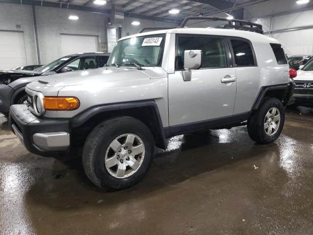 JTEBU11F170061708 - 2007 TOYOTA FJ CRUISER SILVER photo 1