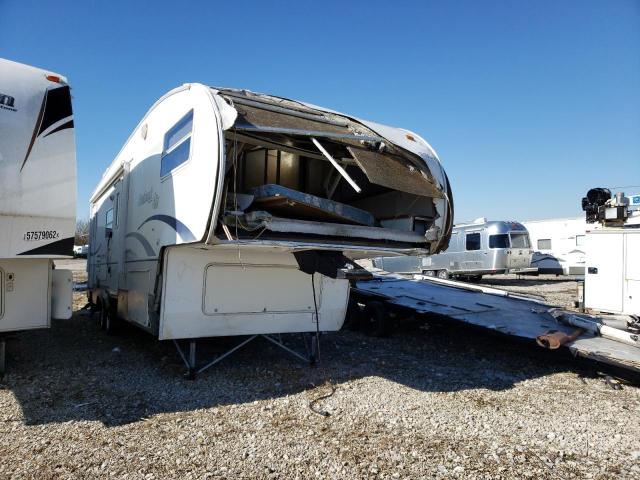 4YDF29F254G908133 - 2004 OUTB FIFTH WHEE WHITE photo 1