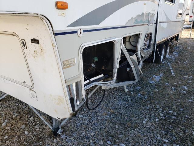 4YDF29F254G908133 - 2004 OUTB FIFTH WHEE WHITE photo 9