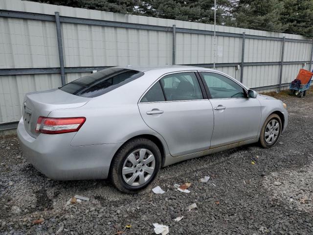 4T1BF3EKXAU100437 - 2010 TOYOTA CAMRY BASE SILVER photo 3