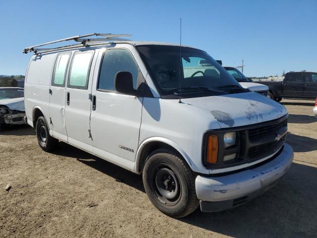 1GCFG25W521228345 - 2002 CHEVROLET EXPRESS G2 WHITE photo 4