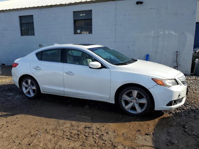 19VDE1F58DE007862 - 2013 ACURA ILX 20 PREMIUM WHITE photo 4