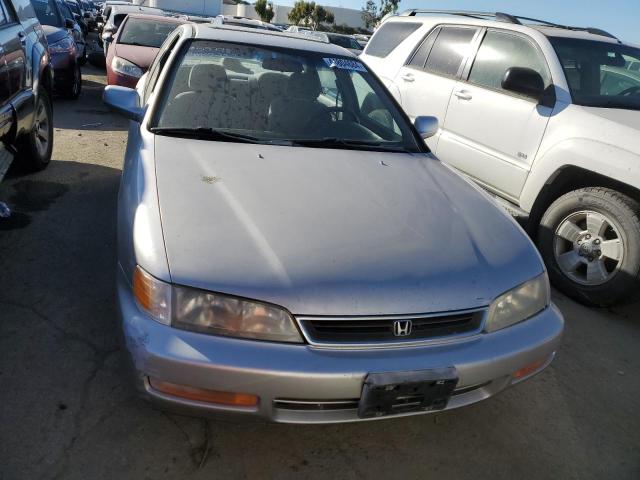 1HGCD563XVA141449 - 1997 HONDA ACCORD LX SILVER photo 5