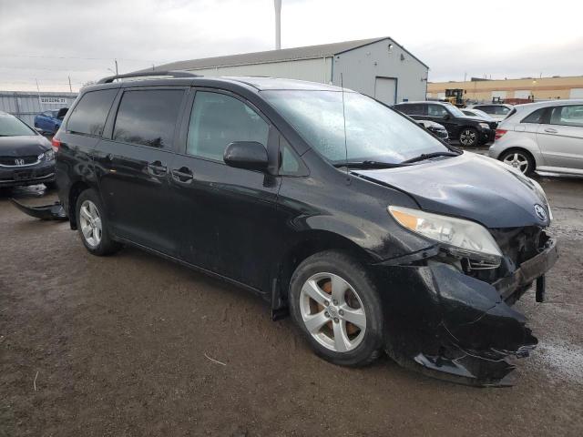 5TDKA3DC9DS016972 - 2013 TOYOTA SIENNA LE BLACK photo 4