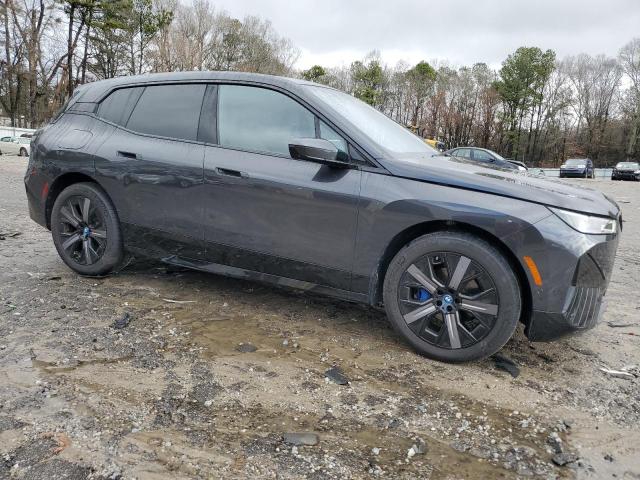 WB523CF05RCN12790 - 2024 BMW IX XDRIVE50 CHARCOAL photo 4