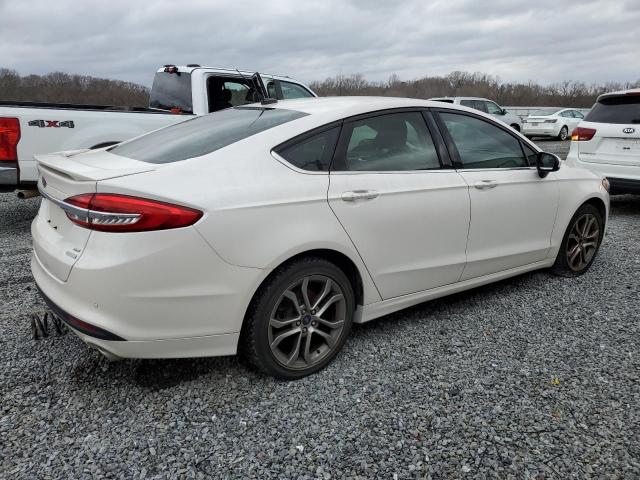 3FA6P0HD8HR189365 - 2017 FORD FUSION SE WHITE photo 3