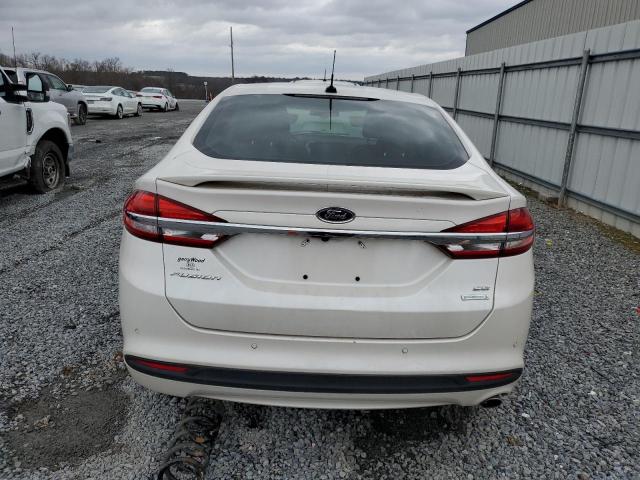 3FA6P0HD8HR189365 - 2017 FORD FUSION SE WHITE photo 6