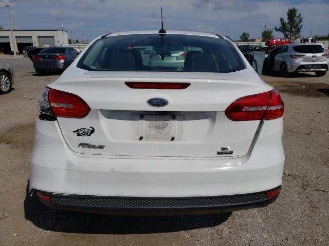 1FADP3FE7HL292389 - 2017 FORD FOCUS SE WHITE photo 6