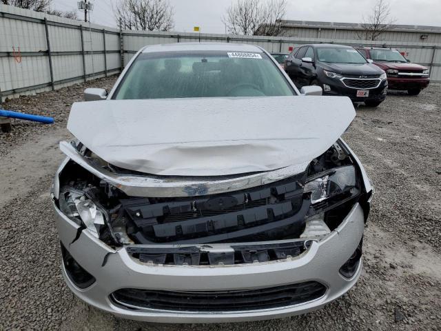 3FAHP0HAXBR217561 - 2011 FORD FUSION SE SILVER photo 5