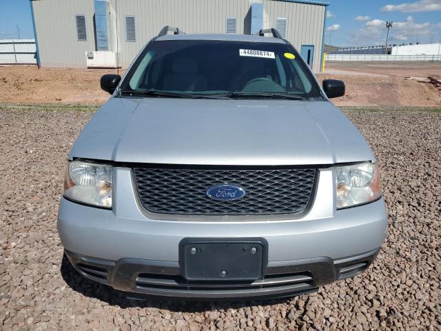 1FMZK01145GA28337 - 2005 FORD FREESTYLE SE SILVER photo 5