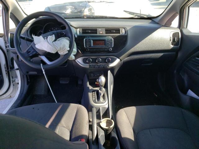 KNADM4A32G6688268 - 2016 KIA RIO LX WHITE photo 8