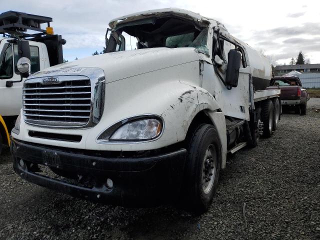 1FUJA6CG23LL02138 - 2003 FREIGHTLINER CONVENTION COLUMBIA WHITE photo 2