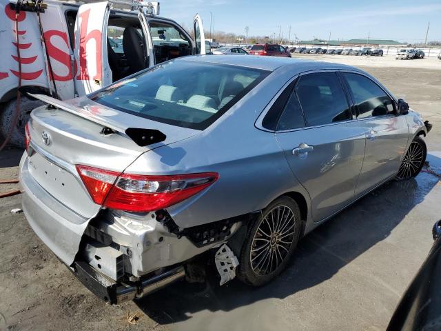 4T4BF1FK7GR580020 - 2016 TOYOTA CAMRY LE SILVER photo 3