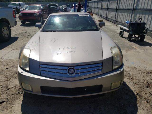 1G6YV34A945600701 - 2004 CADILLAC XLR SILVER photo 5