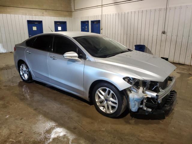 3FA6P0H70GR336528 - 2016 FORD FUSION SE SILVER photo 4