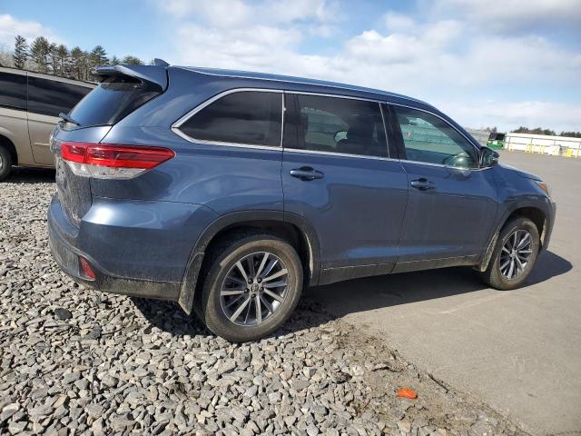 5TDJZRFH4KS741179 - 2019 TOYOTA HIGHLANDER SE BLUE photo 3