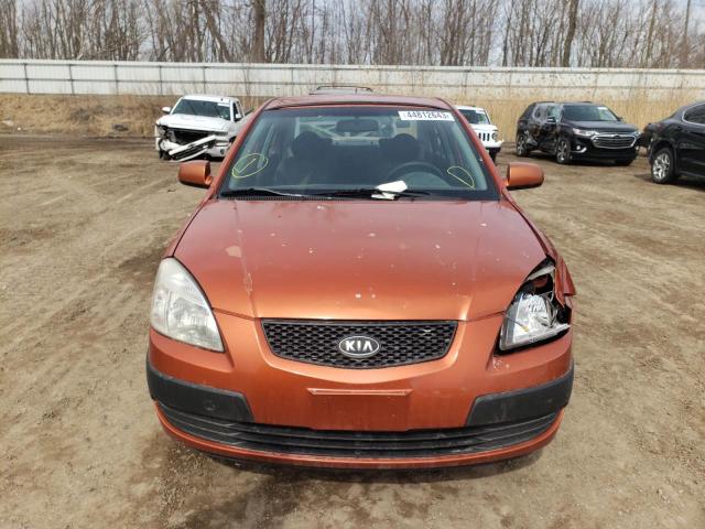 KNADE123286400440 - 2008 KIA RIO BASE ORANGE photo 5