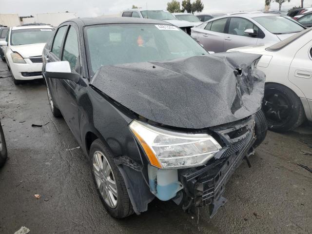 1FAHP3HN5BW182798 - 2011 FORD FOCUS SEL BLACK photo 4