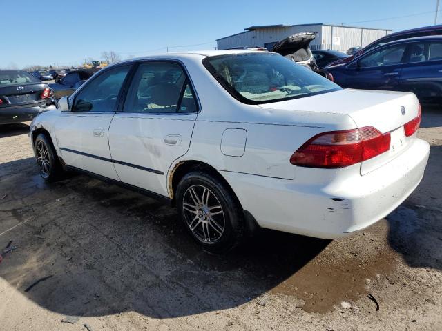 1HGCG5648XA028554 - 1999 HONDA ACCORD LX WHITE photo 2