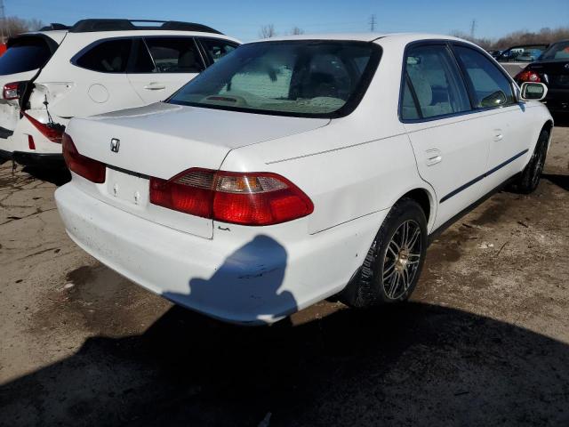 1HGCG5648XA028554 - 1999 HONDA ACCORD LX WHITE photo 3