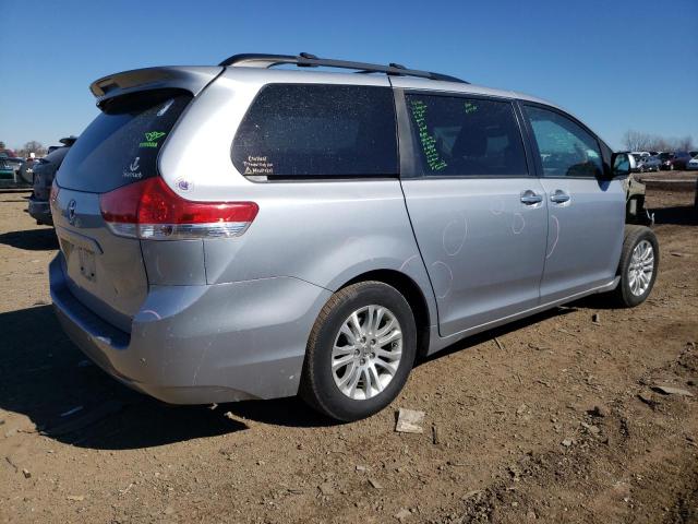 5TDYK3DC5DS391880 - 2013 TOYOTA SIENNA XLE SILVER photo 3