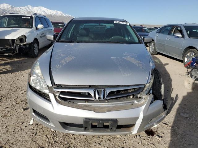 1HGCM56817A045885 - 2007 HONDA ACCORD EX SILVER photo 5