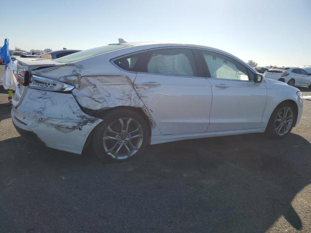 3FA6P0RU7LR114468 - 2020 FORD FUSION TITANIUM WHITE photo 3