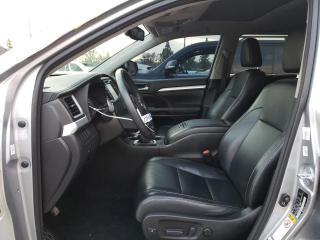 5TDKKRFH1GS186997 - 2016 TOYOTA HIGHLANDER XLE SILVER photo 7