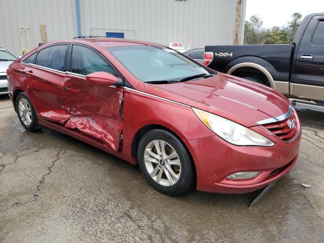 5NPEB4AC5DH658910 - 2013 HYUNDAI SONATA GLS RED photo 4