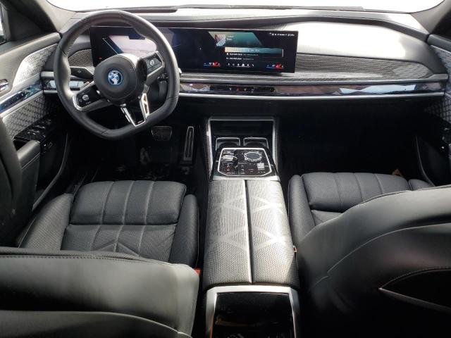 WBY53EJ02PCM90599 - 2023 BMW I7 XDRIVE60 Grau Foto 8