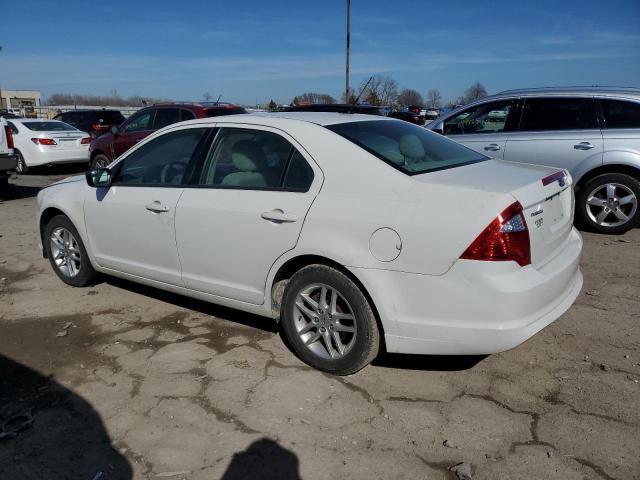 3FAHP0GA4BR234485 - 2011 FORD FUSION S WHITE photo 2