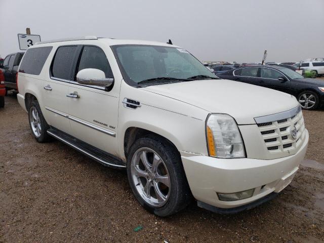 1GYS4HEF3BR129853 - 2011 CADILLAC ESCALADE ESV LUXURY WHITE photo 4