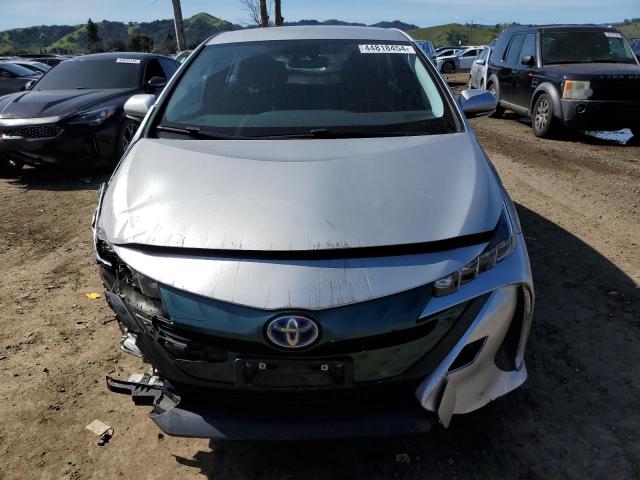 JTDKARFP5H3045962 - 2017 TOYOTA PRIUS PRIM 银色 照片 5