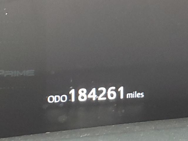 JTDKARFP2H3010683 - 2017 TOYOTA PRIUS PRIM 勃艮第红 照片 9