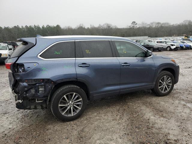 5TDKZRFH6HS518445 - 2017 TOYOTA HIGHLANDER SE BLUE photo 3