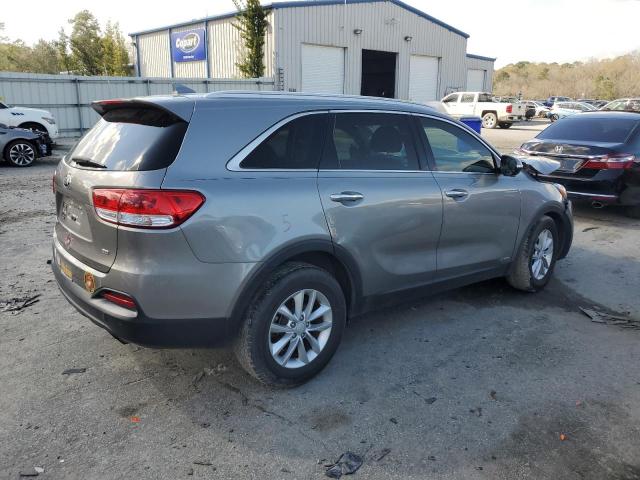 5XYPGDA31JG374767 - 2018 KIA SORENTO LX SILVER photo 3