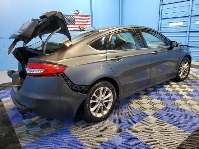 3FA6P0HDXLR108102 - 2020 FORD FUSION SE GRAY photo 3