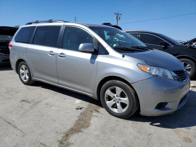 5TDKK3DC7ES470944 - 2014 TOYOTA SIENNA LE SILVER photo 4