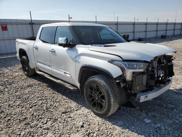 5TFMC5EC0NX001687 - 2022 TOYOTA TUNDRA CREWMAX PLATINUM Weiß Foto 4