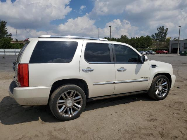 1GYS3DEF4BR284049 - 2011 CADILLAC ESCALADE PLATINUM WHITE photo 3