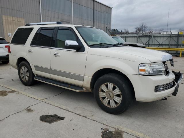 5LMFU285X8LJ18277 - 2008 LINCOLN NAVIGATOR თეთრი ფოტო 4