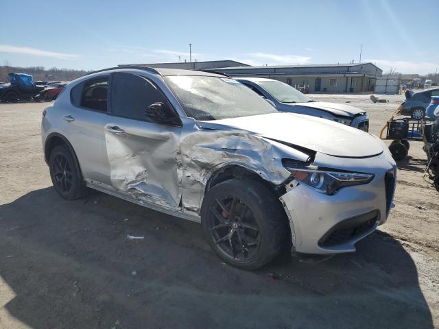 ZASPAKBN2K7C37591 - 2019 ALFA ROMEO STELVIO TI SILVER photo 4