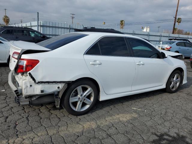 4T1BF1FK0EU411027 - 2014 TOYOTA CAMRY L WHITE photo 3