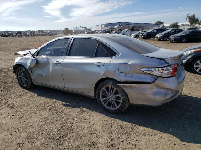 4T1BF1FK5FU958375 - 2015 TOYOTA CAMRY LE SILVER photo 2