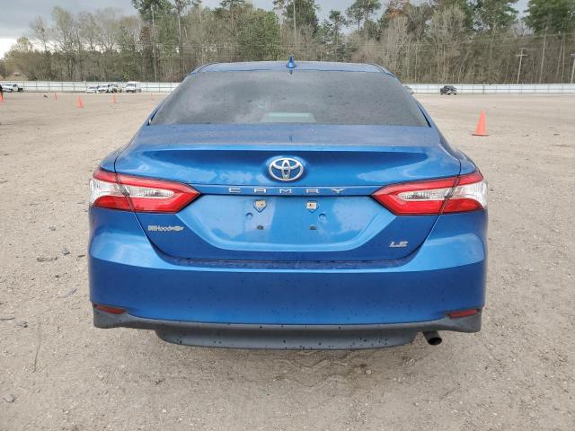 4T1C11AK1LU391796 - 2020 TOYOTA CAMRY LE BLUE photo 6