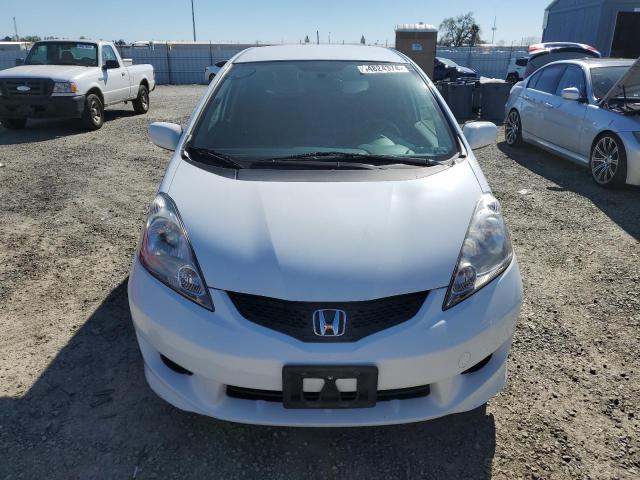 JHMGE886X9S040092 - 2009 HONDA FIT SPORT WHITE photo 5